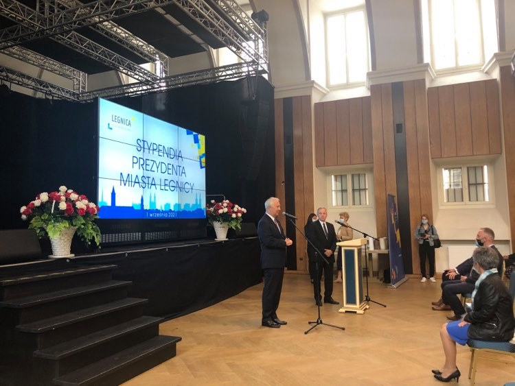 Prezydent Tadeusz Krzakowski nagrodził najlepszych z najlepszych