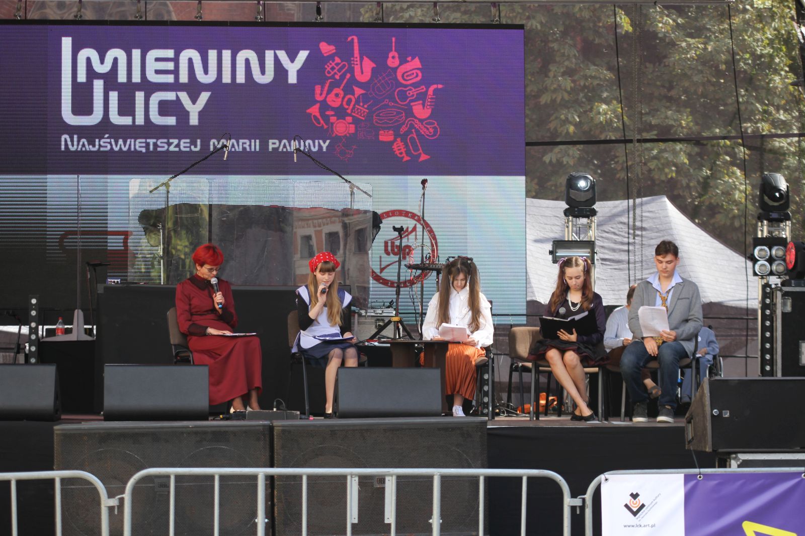 W rynku odbyło się wspólne czytanie „Moralności pani Dulskiej”