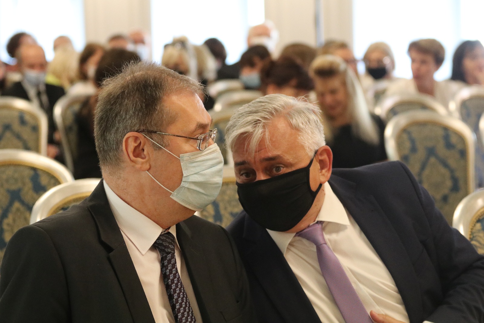 Wręczenie odznaczeń i medali z okazji Dnia Edukacji Narodowej