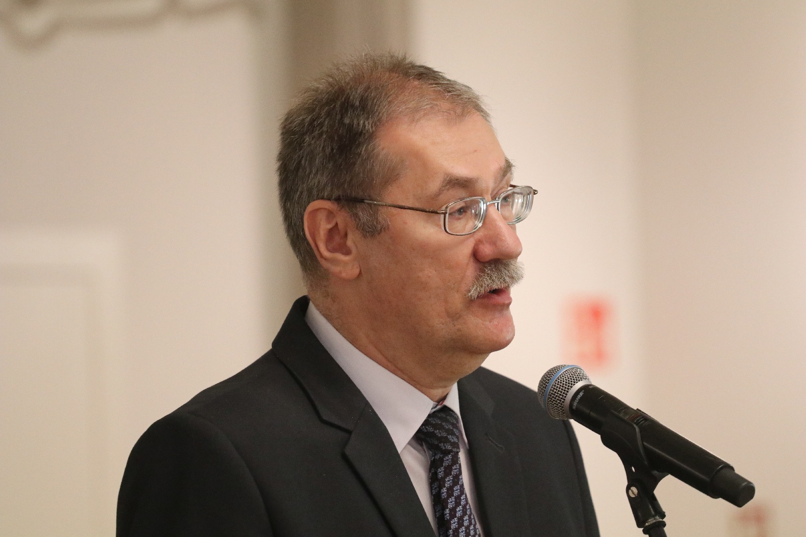 Wręczenie odznaczeń i medali z okazji Dnia Edukacji Narodowej