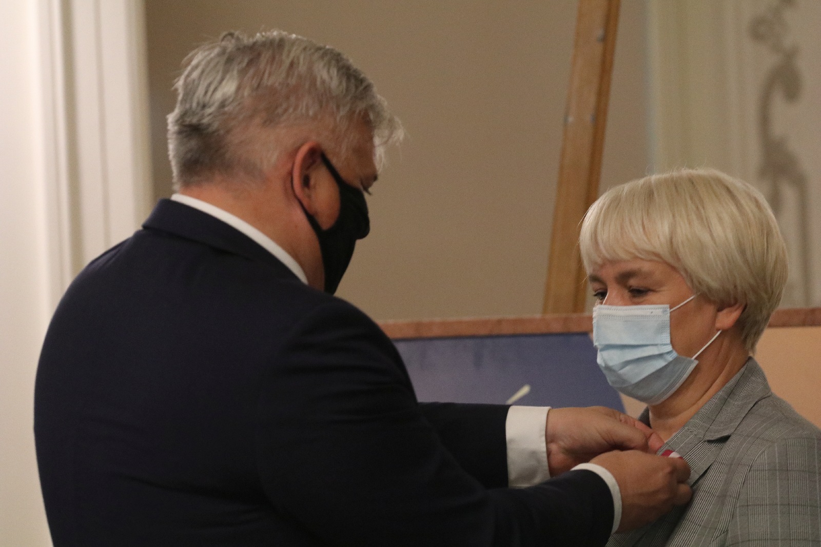 Wręczenie odznaczeń i medali z okazji Dnia Edukacji Narodowej