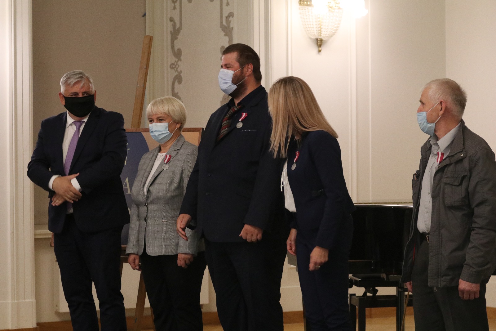 Wręczenie odznaczeń i medali z okazji Dnia Edukacji Narodowej