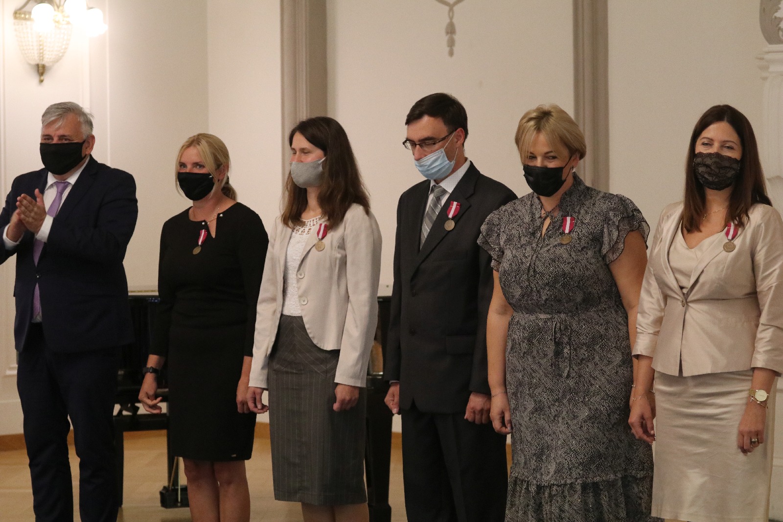 Wręczenie odznaczeń i medali z okazji Dnia Edukacji Narodowej