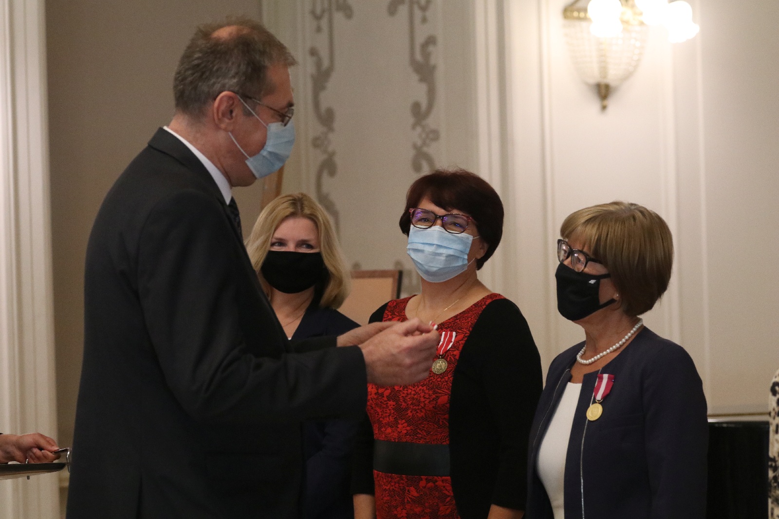 Wręczenie odznaczeń i medali z okazji Dnia Edukacji Narodowej