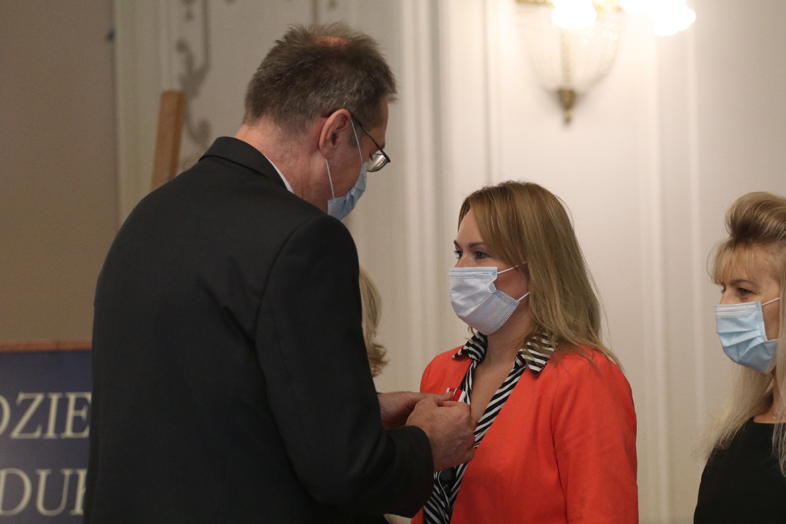 Wręczenie odznaczeń i medali z okazji Dnia Edukacji Narodowej
