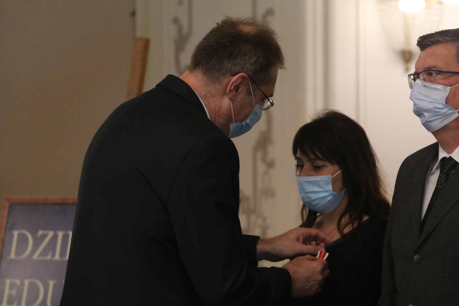Wręczenie odznaczeń i medali z okazji Dnia Edukacji Narodowej