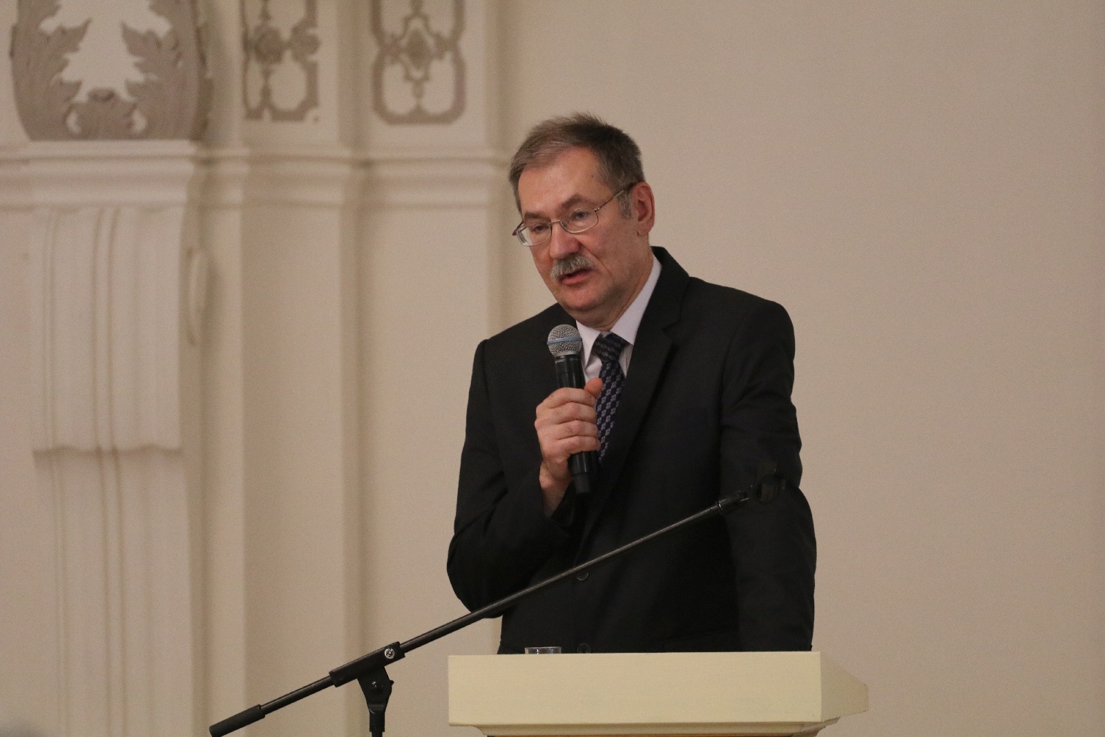 Wręczenie odznaczeń i medali z okazji Dnia Edukacji Narodowej