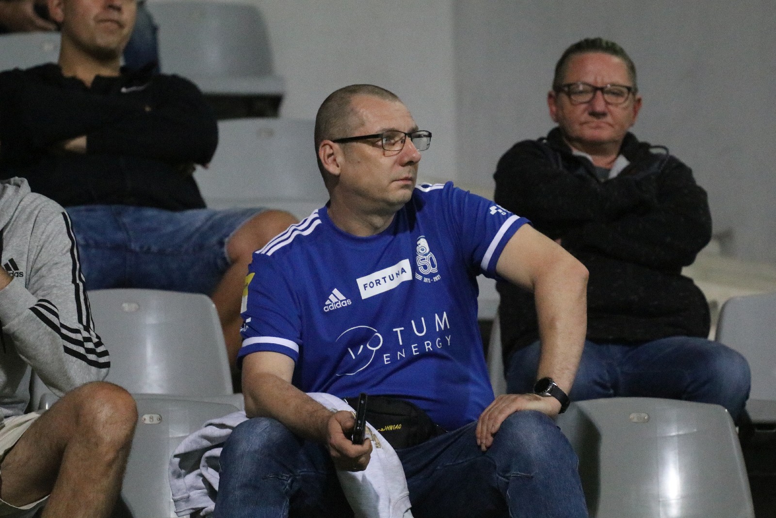 Kibice na meczu Miedzi Legnica z Łódzkim Klubem Sportowym