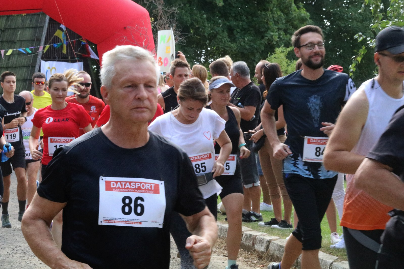 Ponad stu zawodników na trasie Biegu na Legnickich Polach