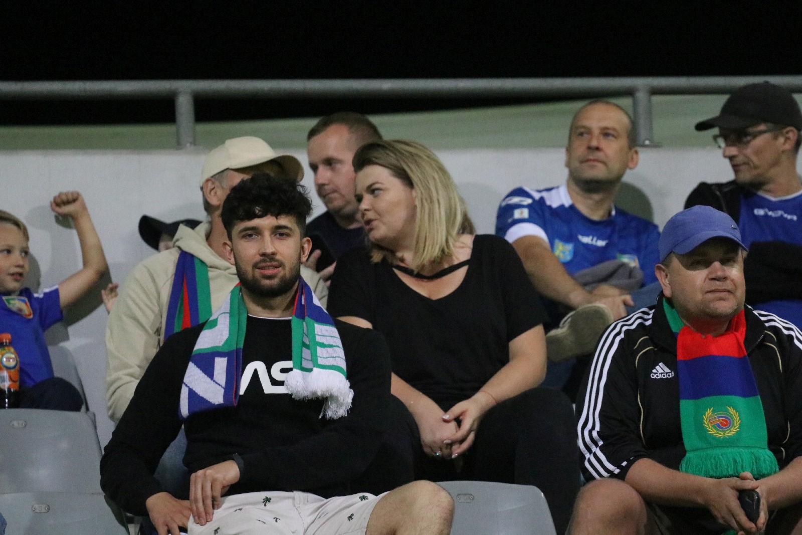 Kibice na meczu Miedzi Legnica z Łódzkim Klubem Sportowym