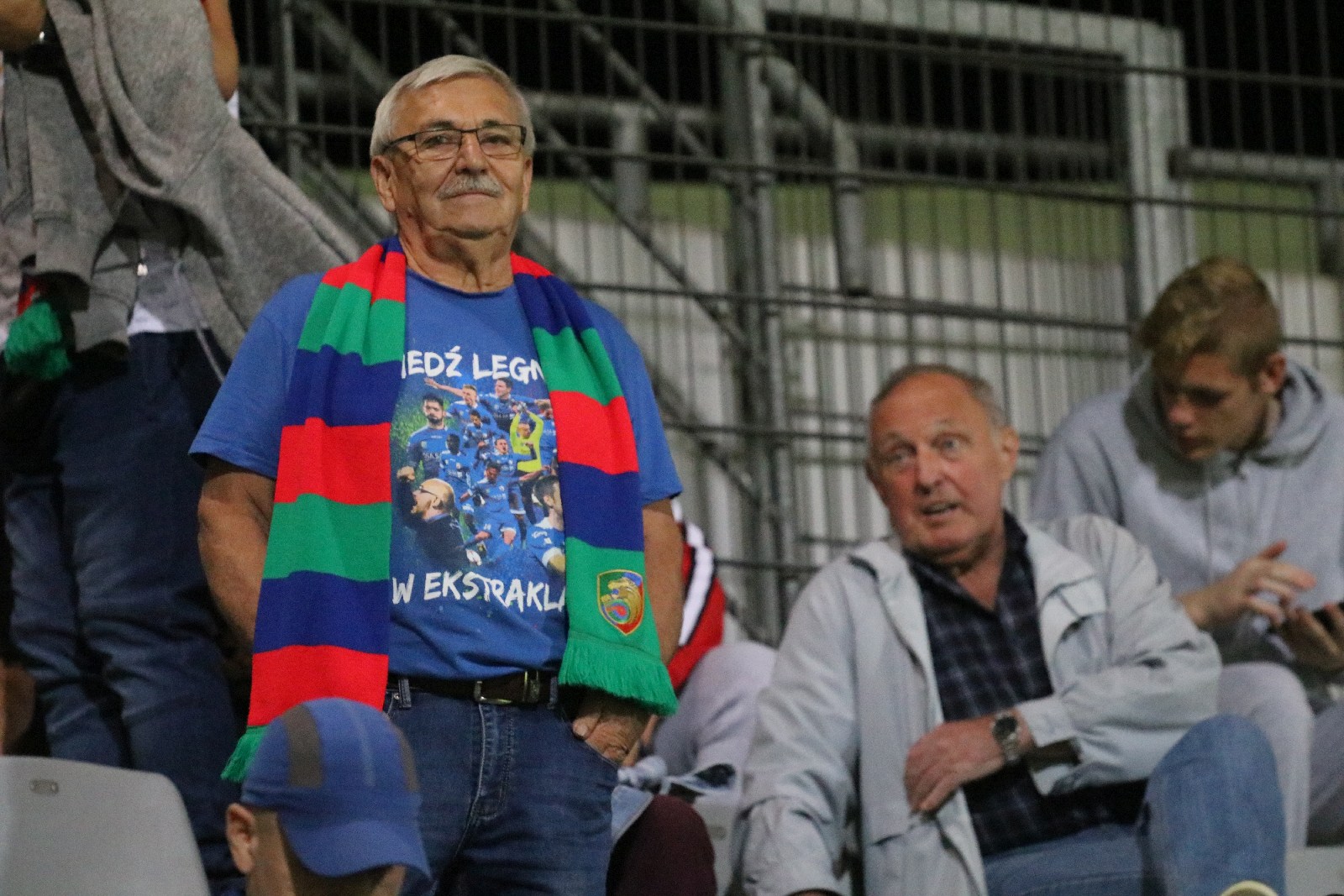 Kibice na meczu Miedzi Legnica z Łódzkim Klubem Sportowym