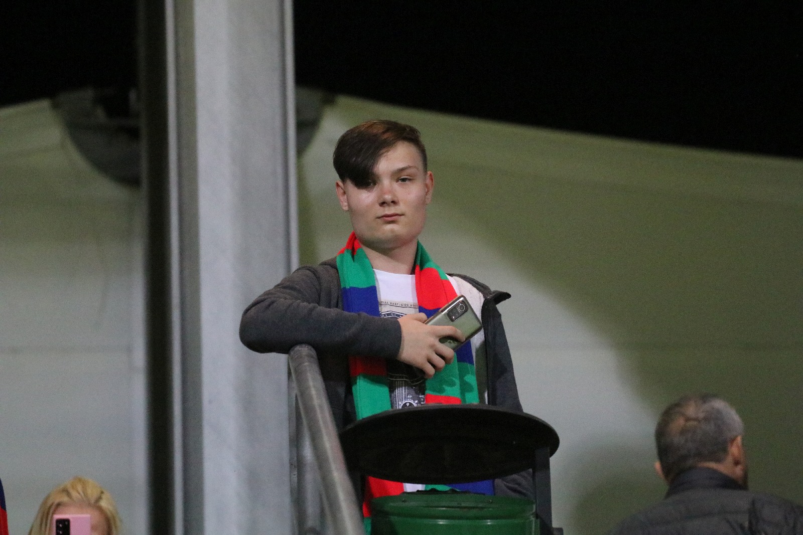 Kibice na meczu Miedzi Legnica z Łódzkim Klubem Sportowym