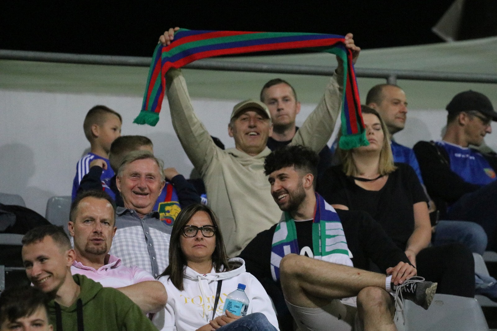 Kibice na meczu Miedzi Legnica z Łódzkim Klubem Sportowym