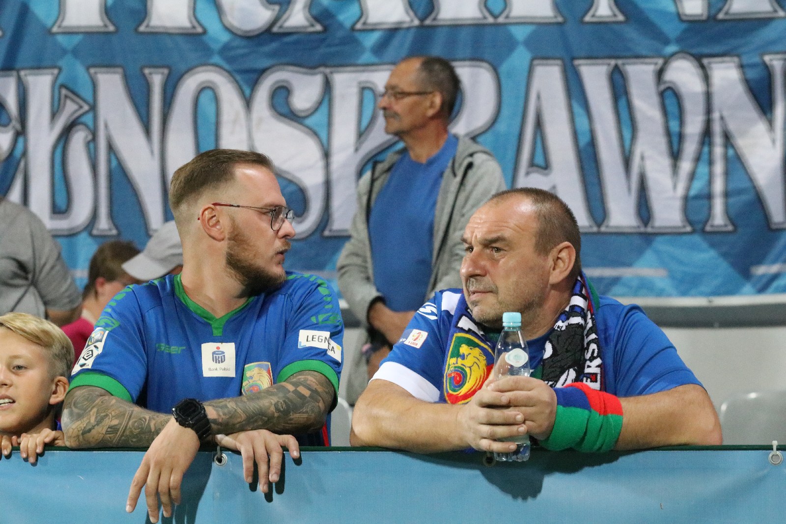 Kibice na meczu Miedzi Legnica z Łódzkim Klubem Sportowym