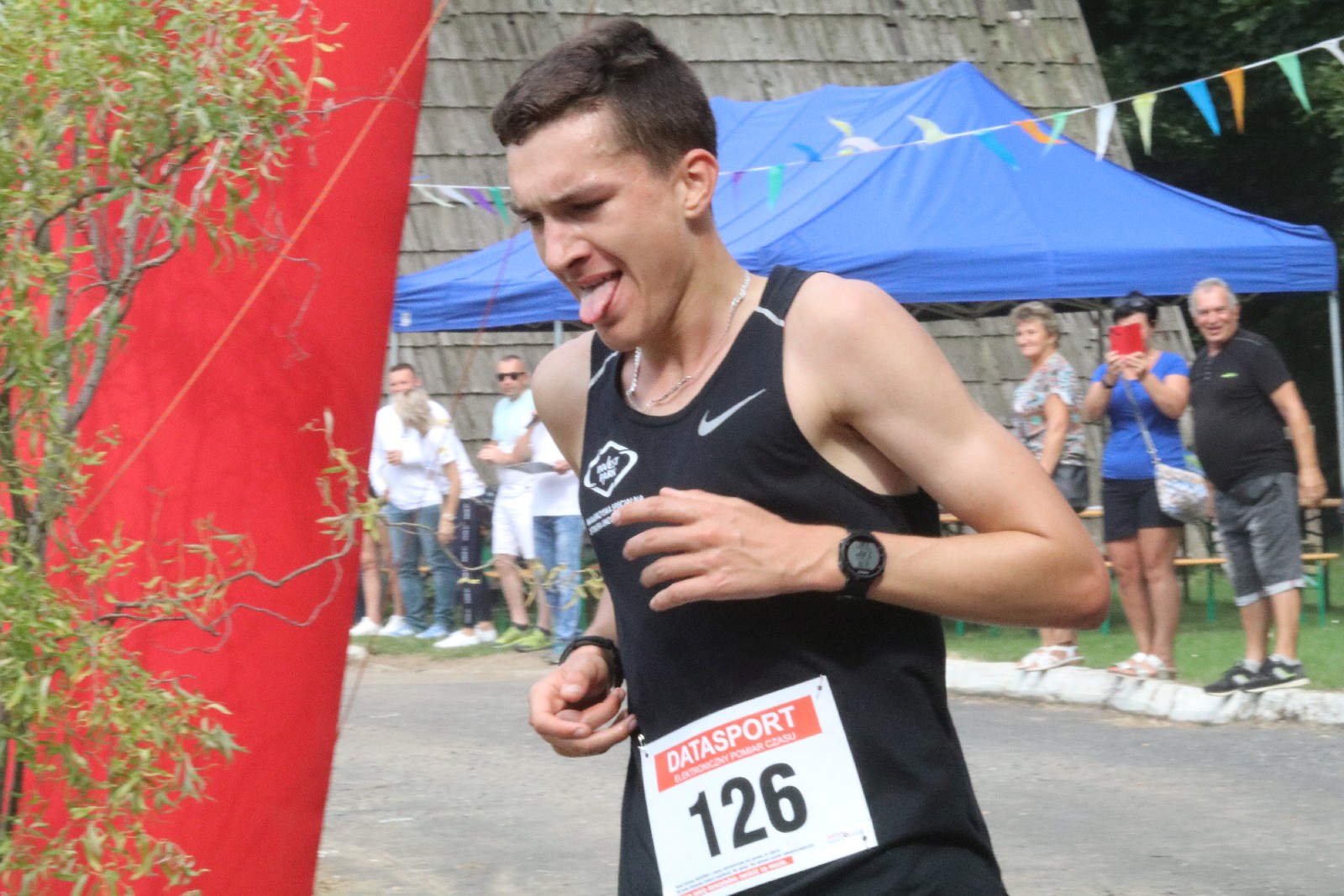 Ponad stu zawodników na trasie Biegu na Legnickich Polach