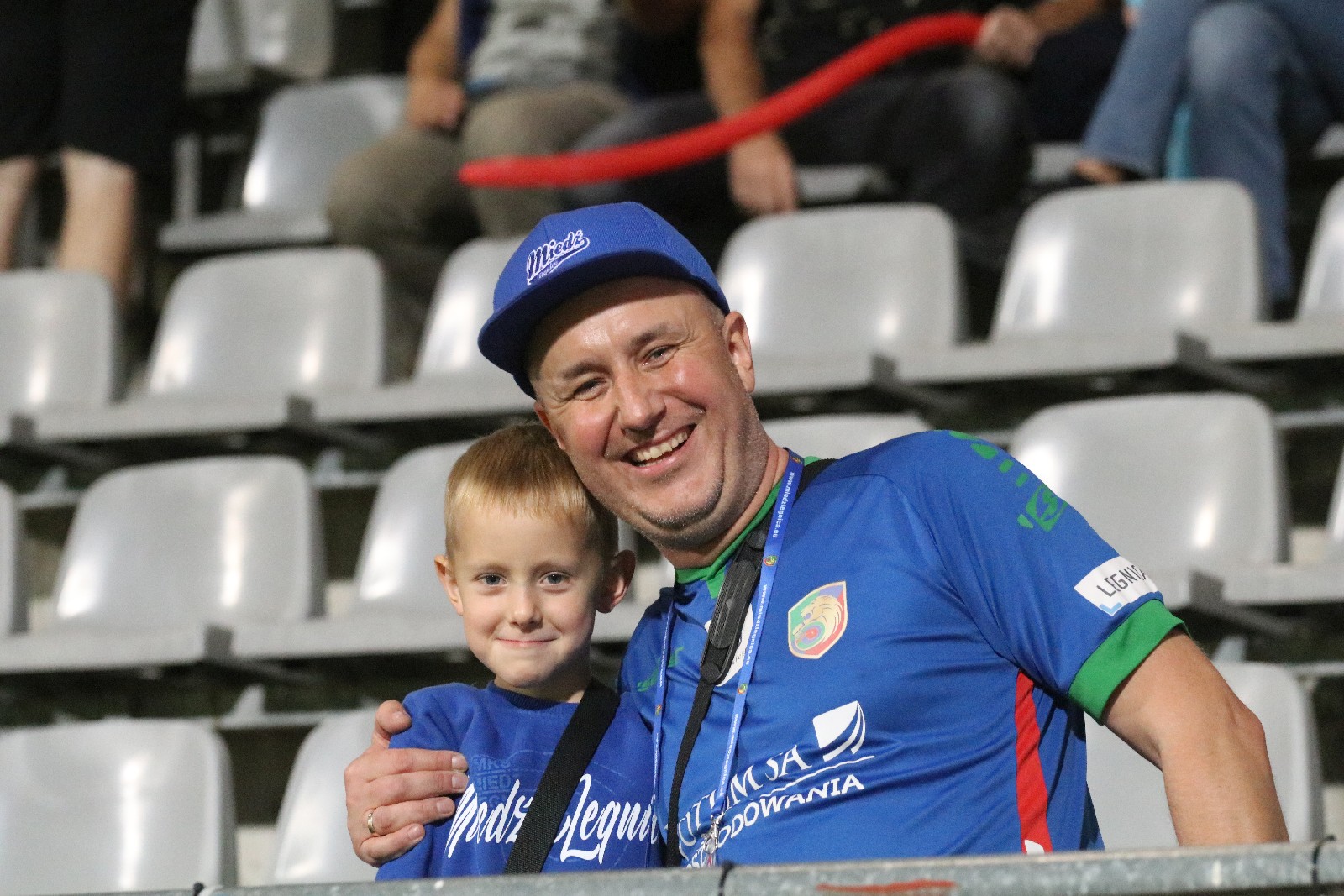 Kibice na meczu Miedzi Legnica z Łódzkim Klubem Sportowym