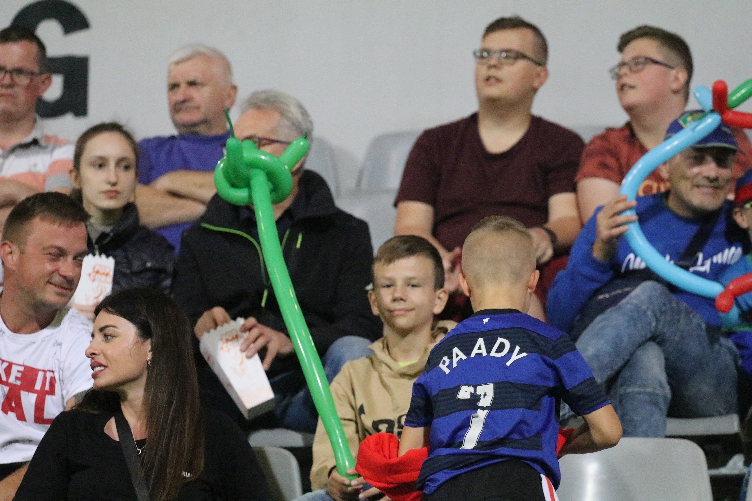 Kibice na meczu Miedzi Legnica z Łódzkim Klubem Sportowym