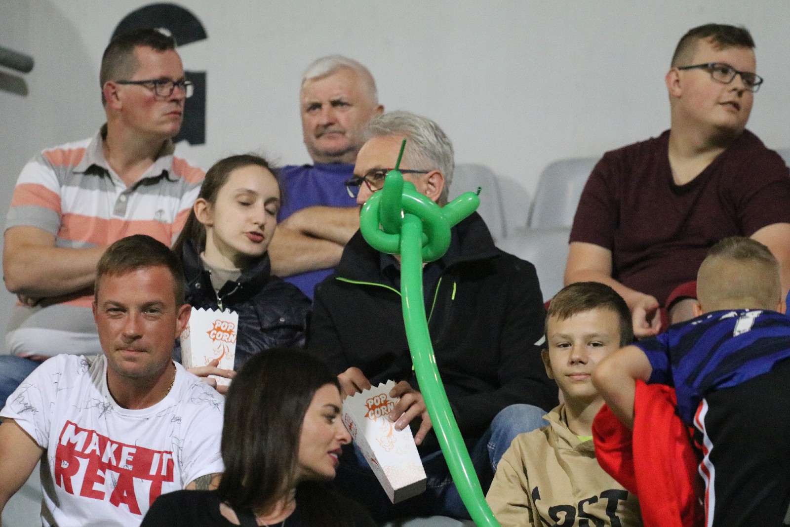 Kibice na meczu Miedzi Legnica z Łódzkim Klubem Sportowym