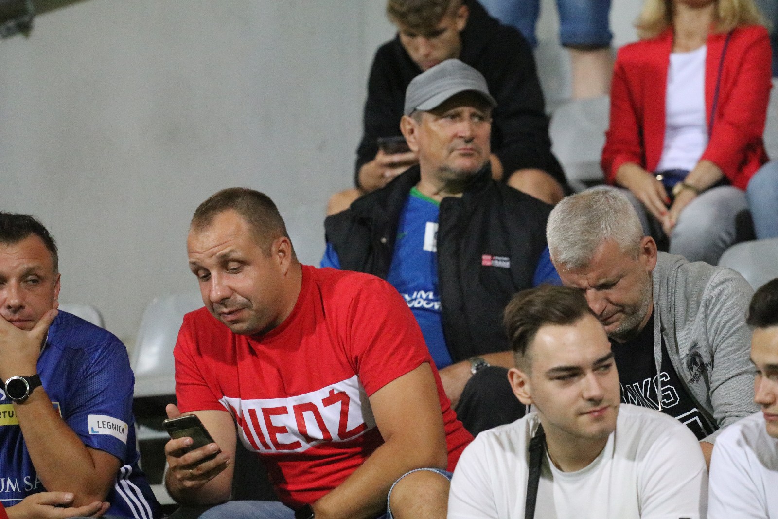 Kibice na meczu Miedzi Legnica z Łódzkim Klubem Sportowym