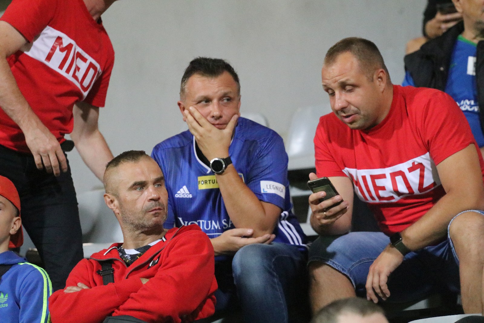 Kibice na meczu Miedzi Legnica z Łódzkim Klubem Sportowym