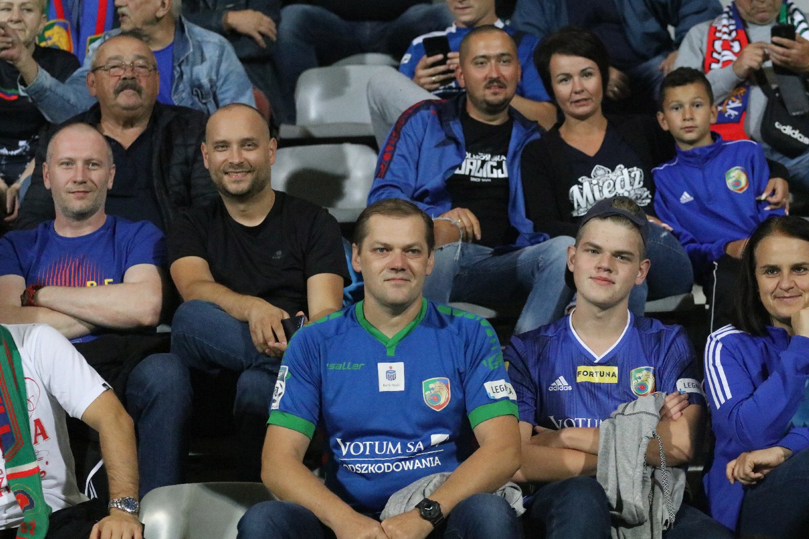 Kibice na meczu Miedzi Legnica z Łódzkim Klubem Sportowym