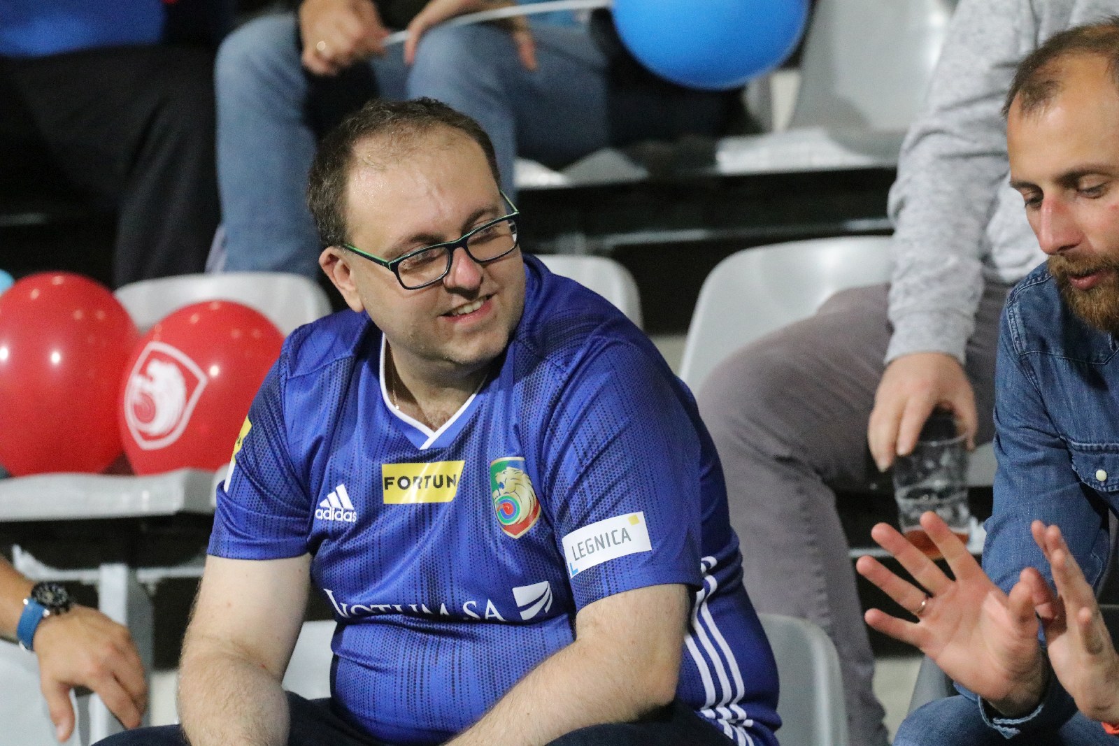 Kibice na meczu Miedzi Legnica z Łódzkim Klubem Sportowym