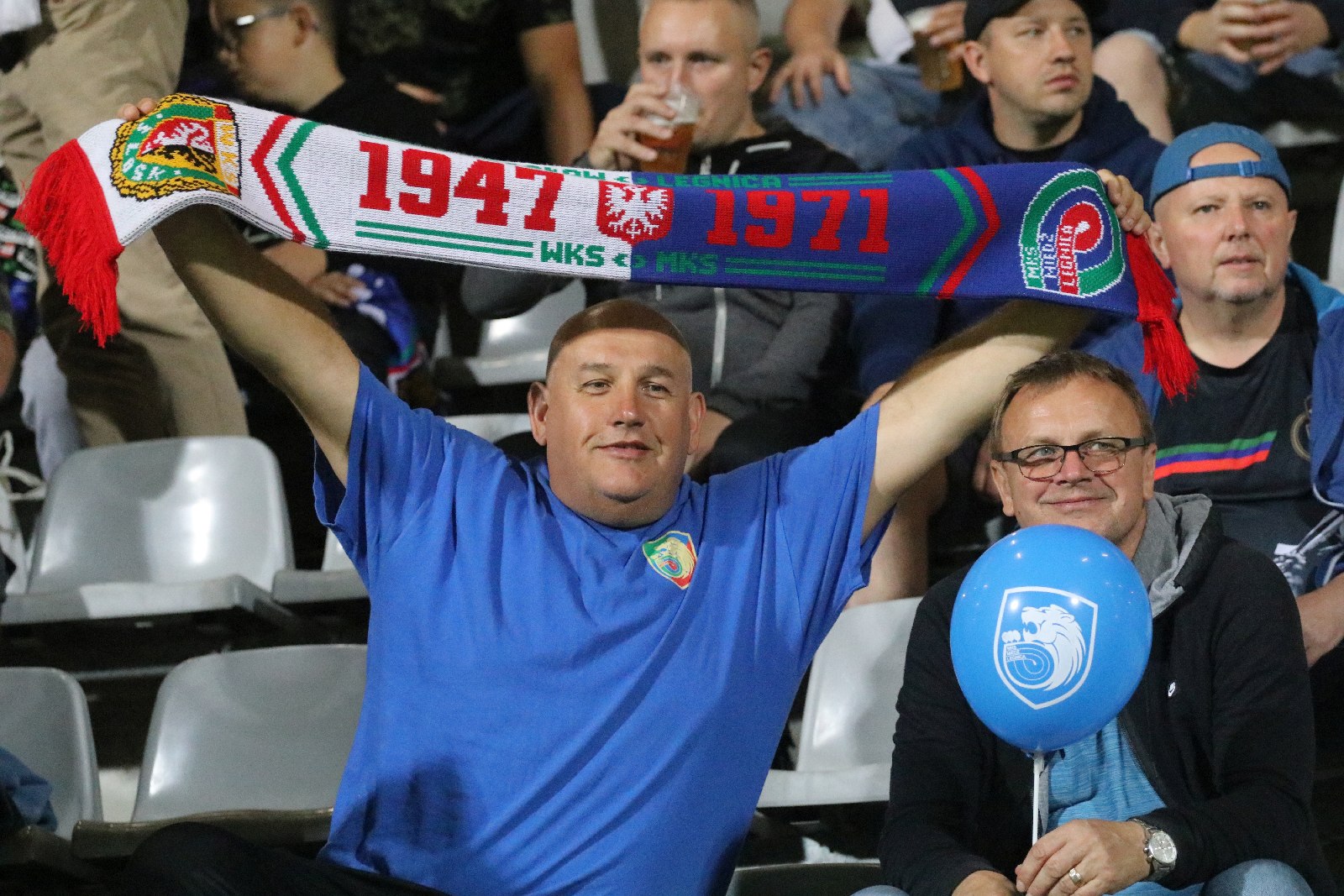 Kibice na meczu Miedzi Legnica z Łódzkim Klubem Sportowym