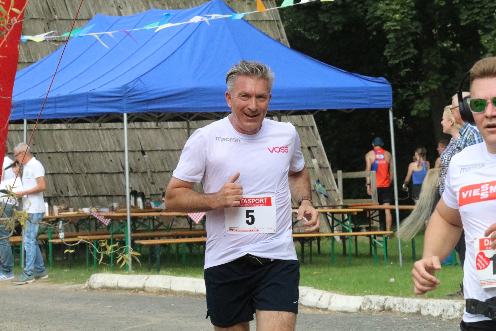 Ponad stu zawodników na trasie Biegu na Legnickich Polach