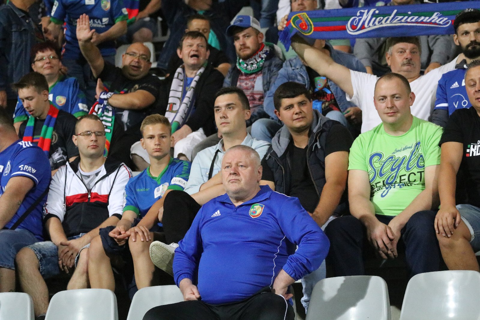 Kibice na meczu Miedzi Legnica z Łódzkim Klubem Sportowym