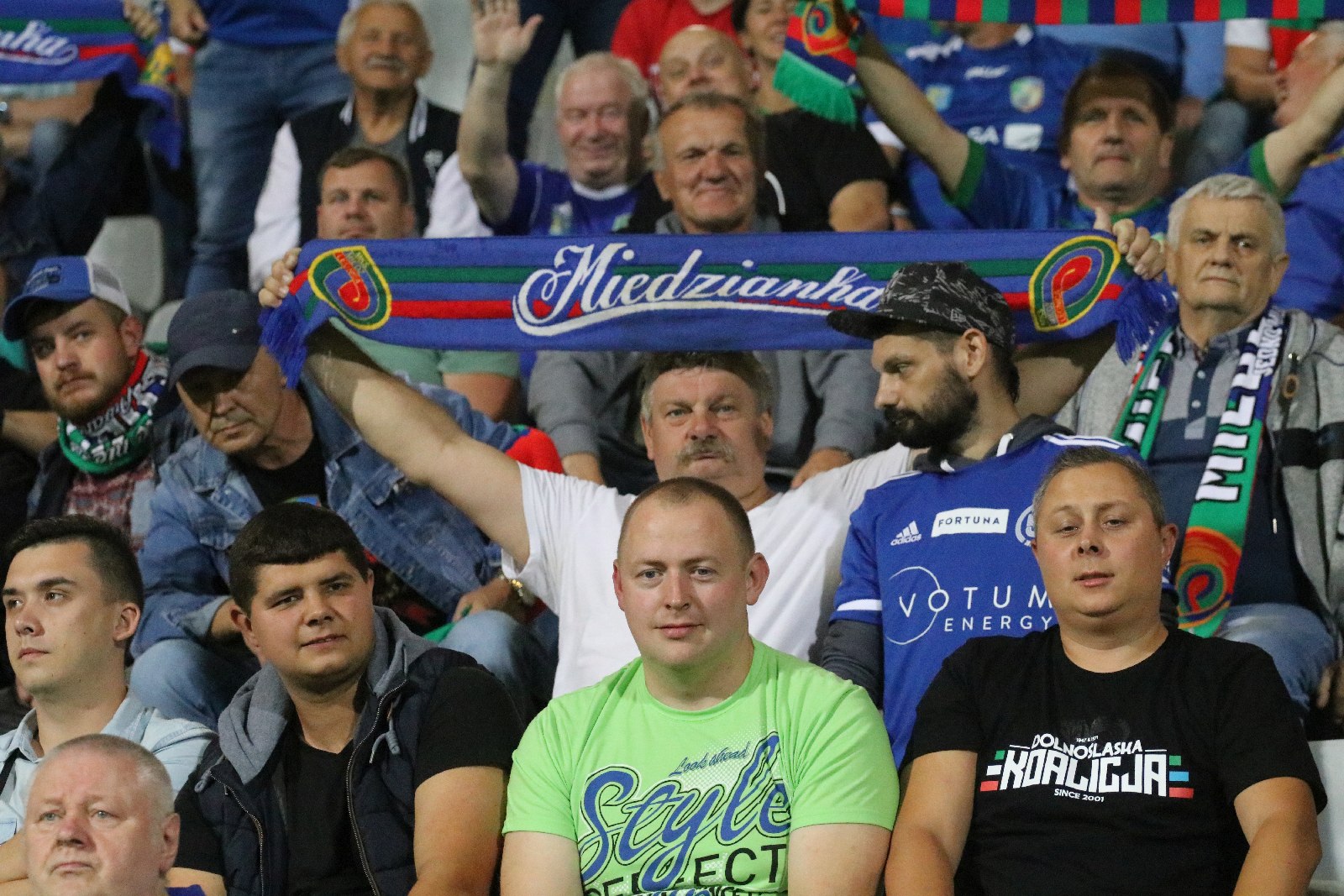 Kibice na meczu Miedzi Legnica z Łódzkim Klubem Sportowym