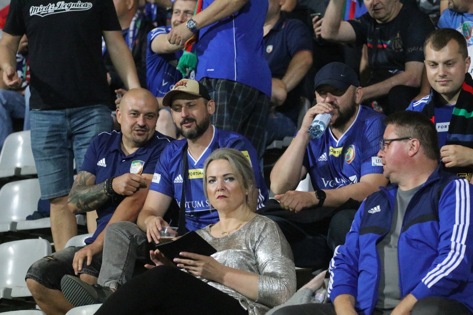 Kibice na meczu Miedzi Legnica z Łódzkim Klubem Sportowym