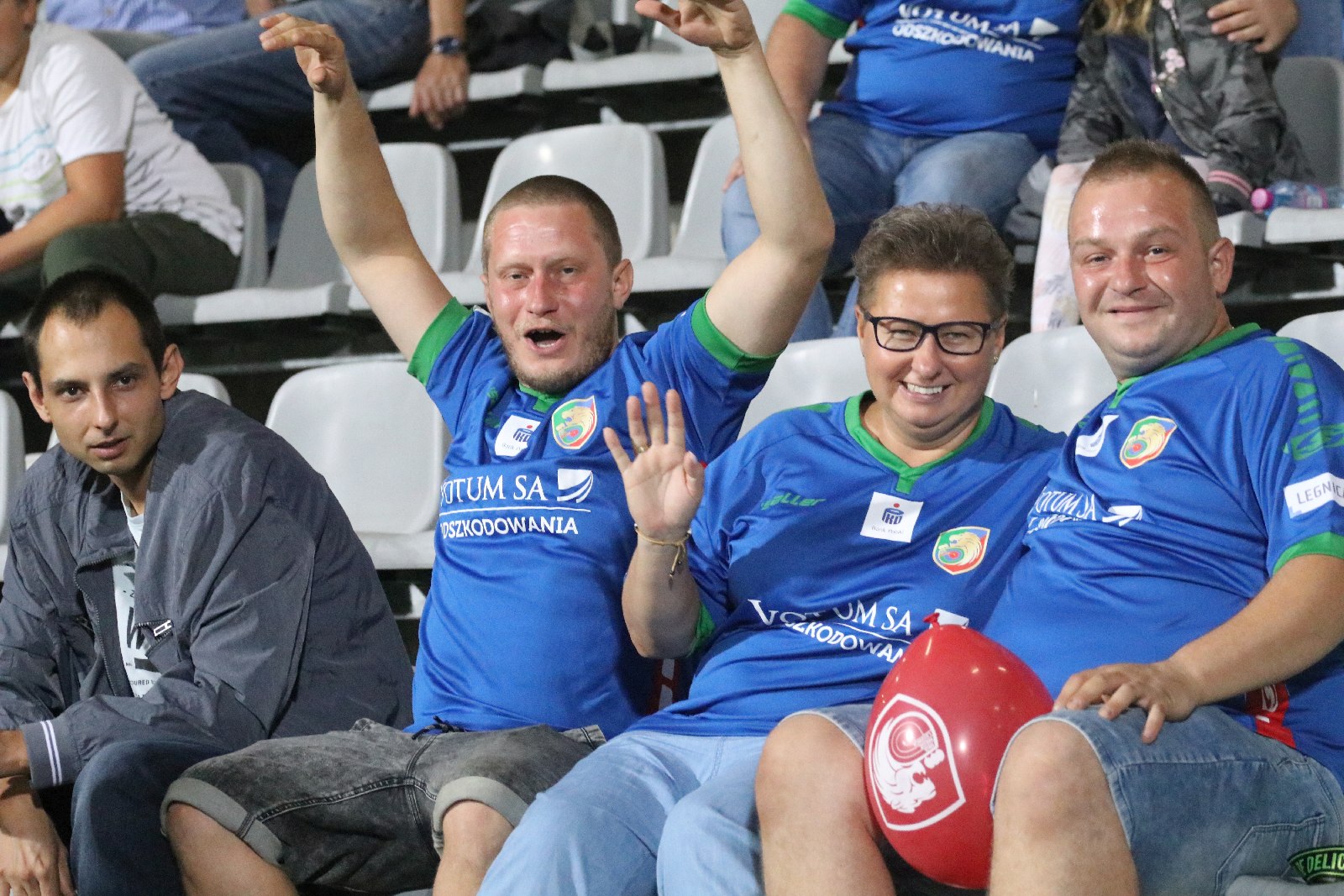 Kibice na meczu Miedzi Legnica z Łódzkim Klubem Sportowym