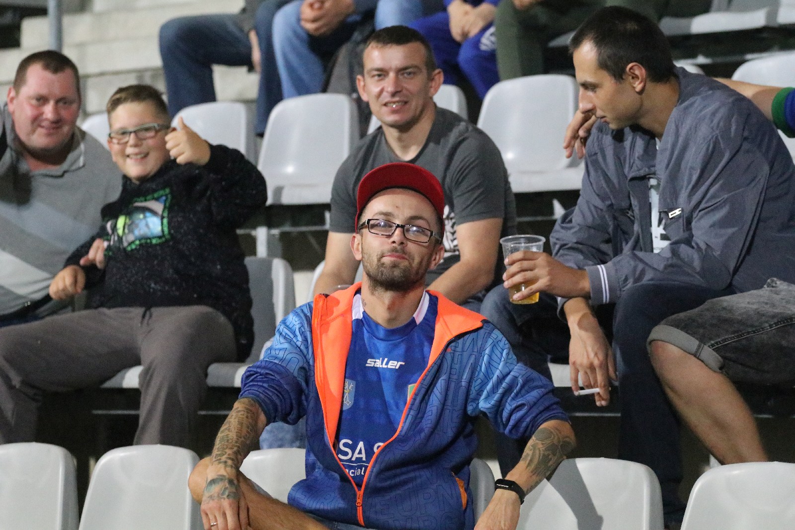 Kibice na meczu Miedzi Legnica z Łódzkim Klubem Sportowym