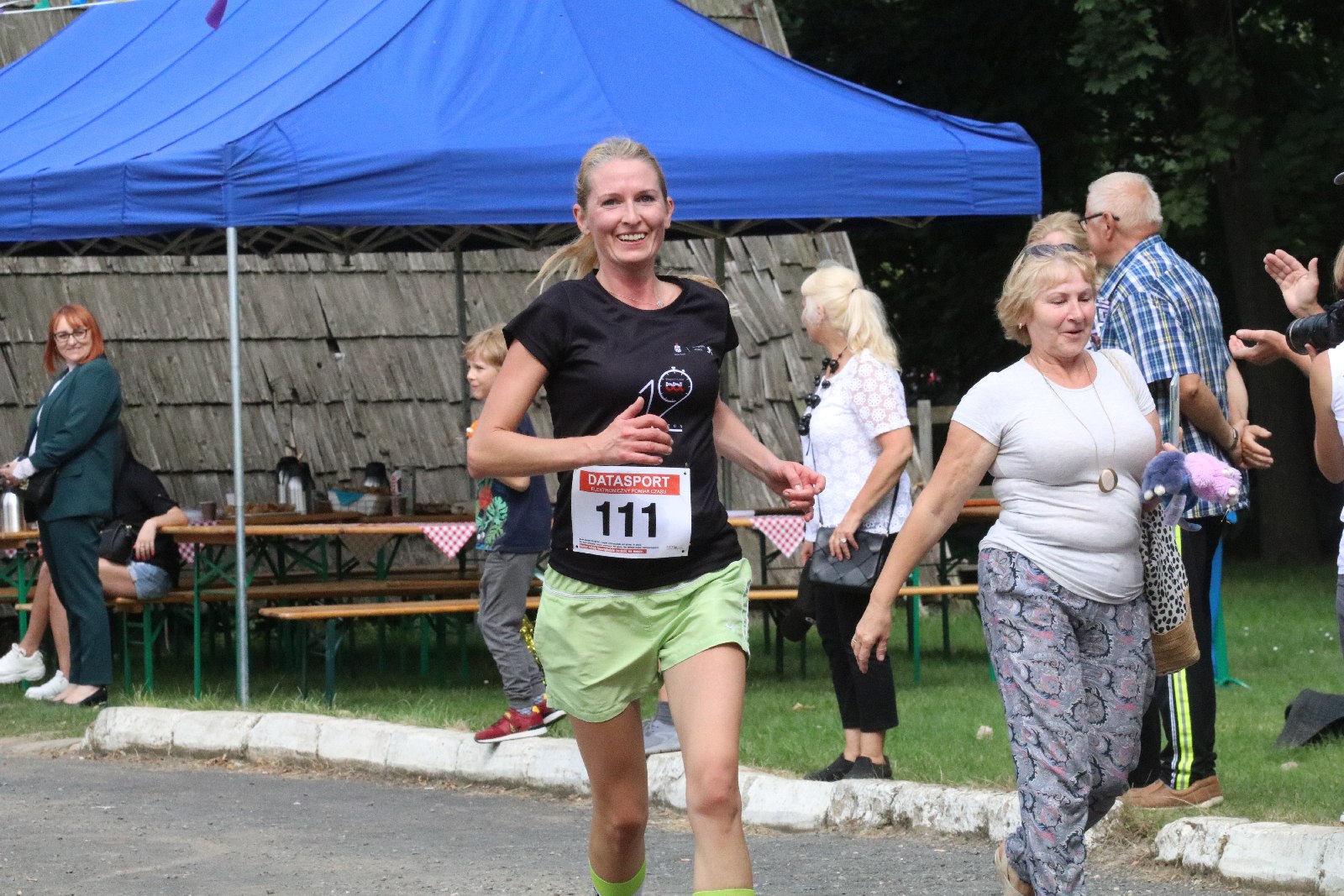 Ponad stu zawodników na trasie Biegu na Legnickich Polach
