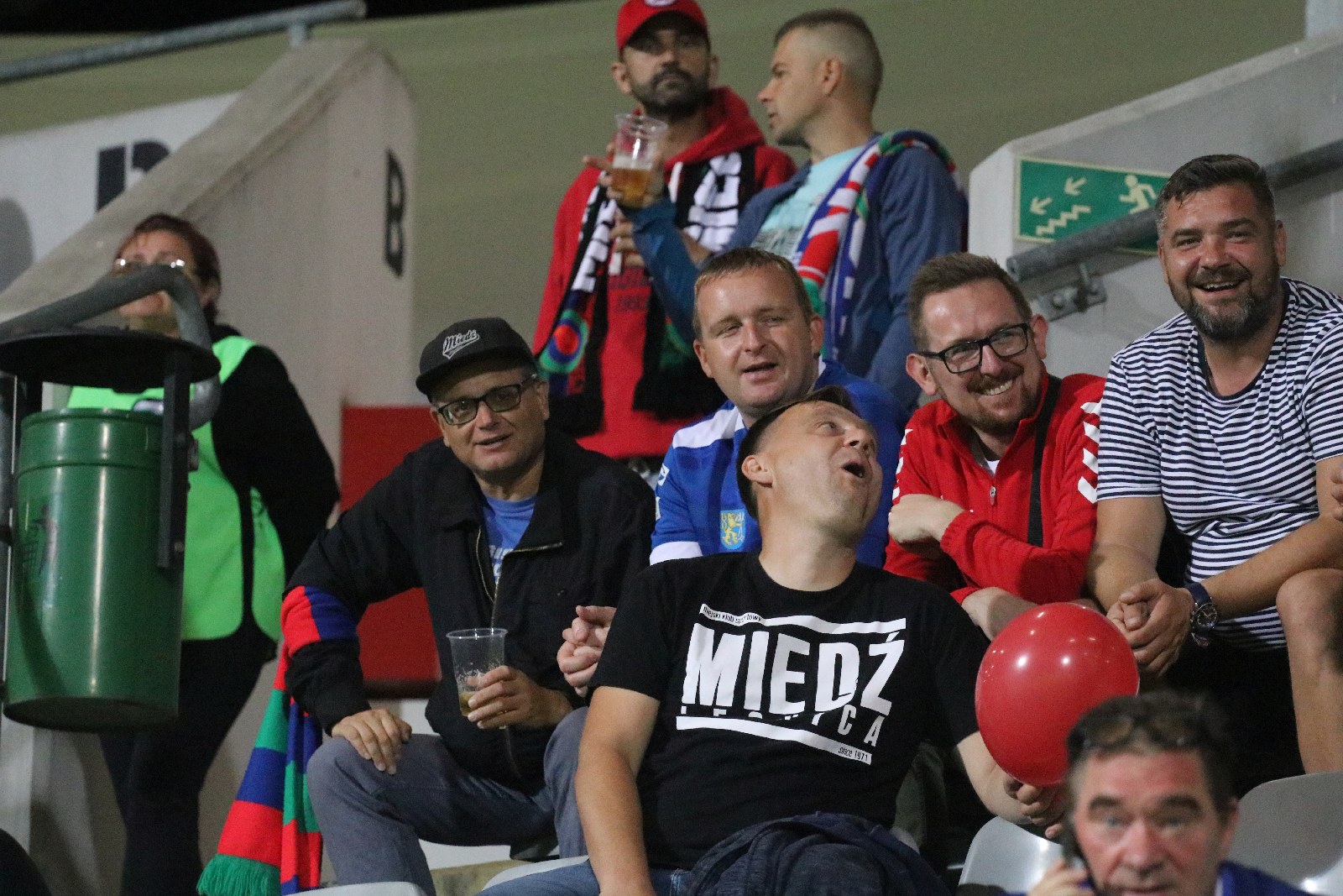 Kibice na meczu Miedzi Legnica z Łódzkim Klubem Sportowym