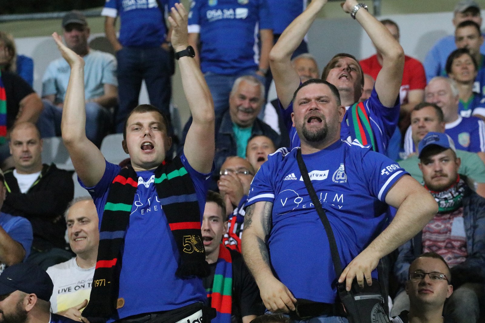 Kibice na meczu Miedzi Legnica z Łódzkim Klubem Sportowym