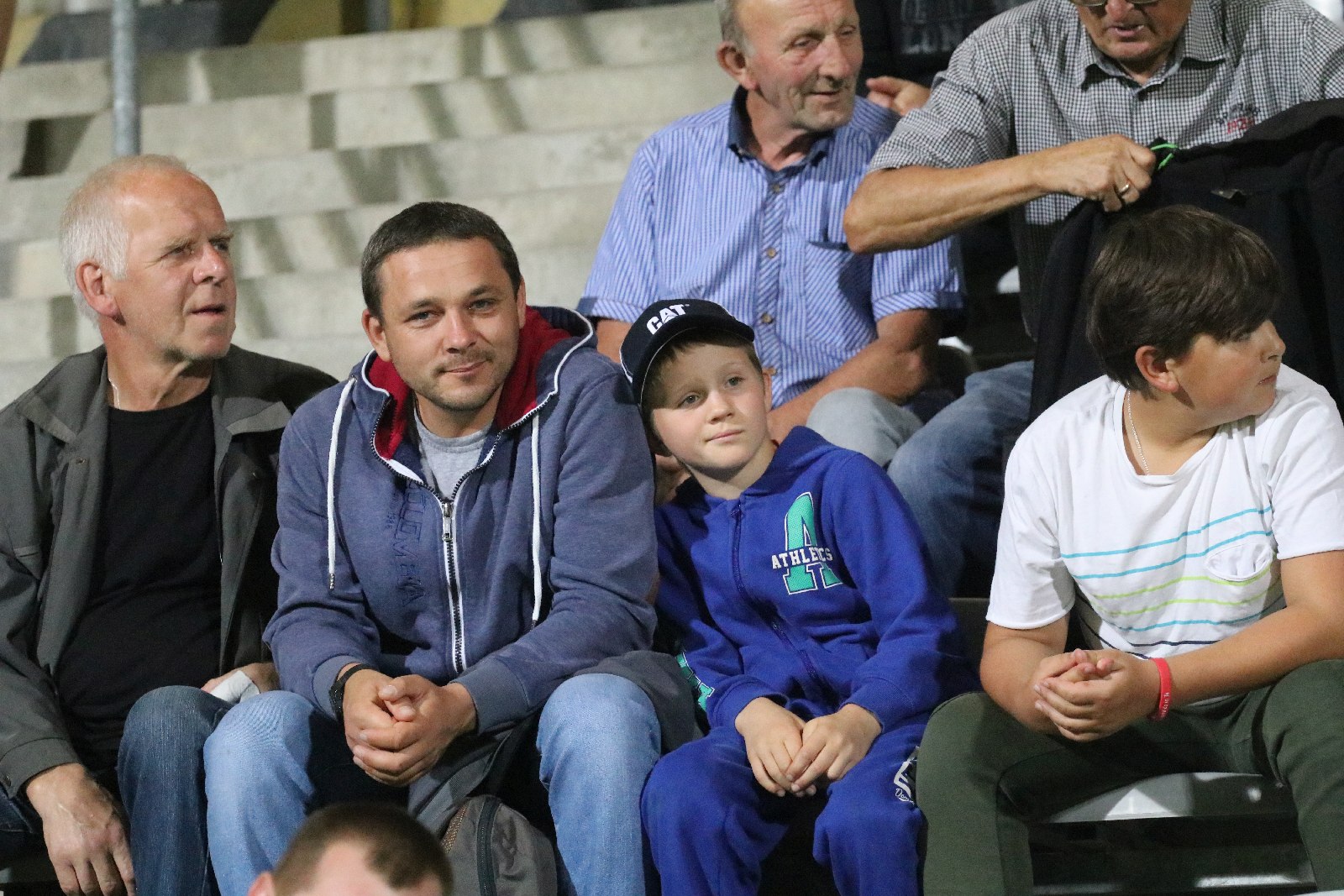 Kibice na meczu Miedzi Legnica z Łódzkim Klubem Sportowym