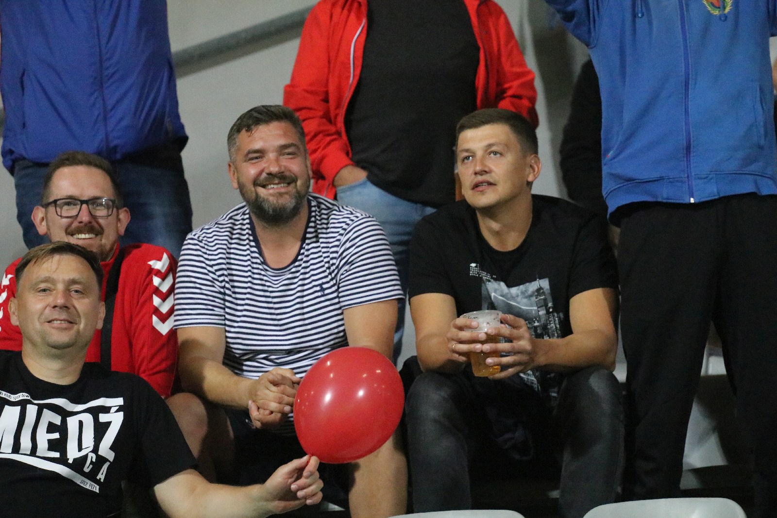 Kibice na meczu Miedzi Legnica z Łódzkim Klubem Sportowym