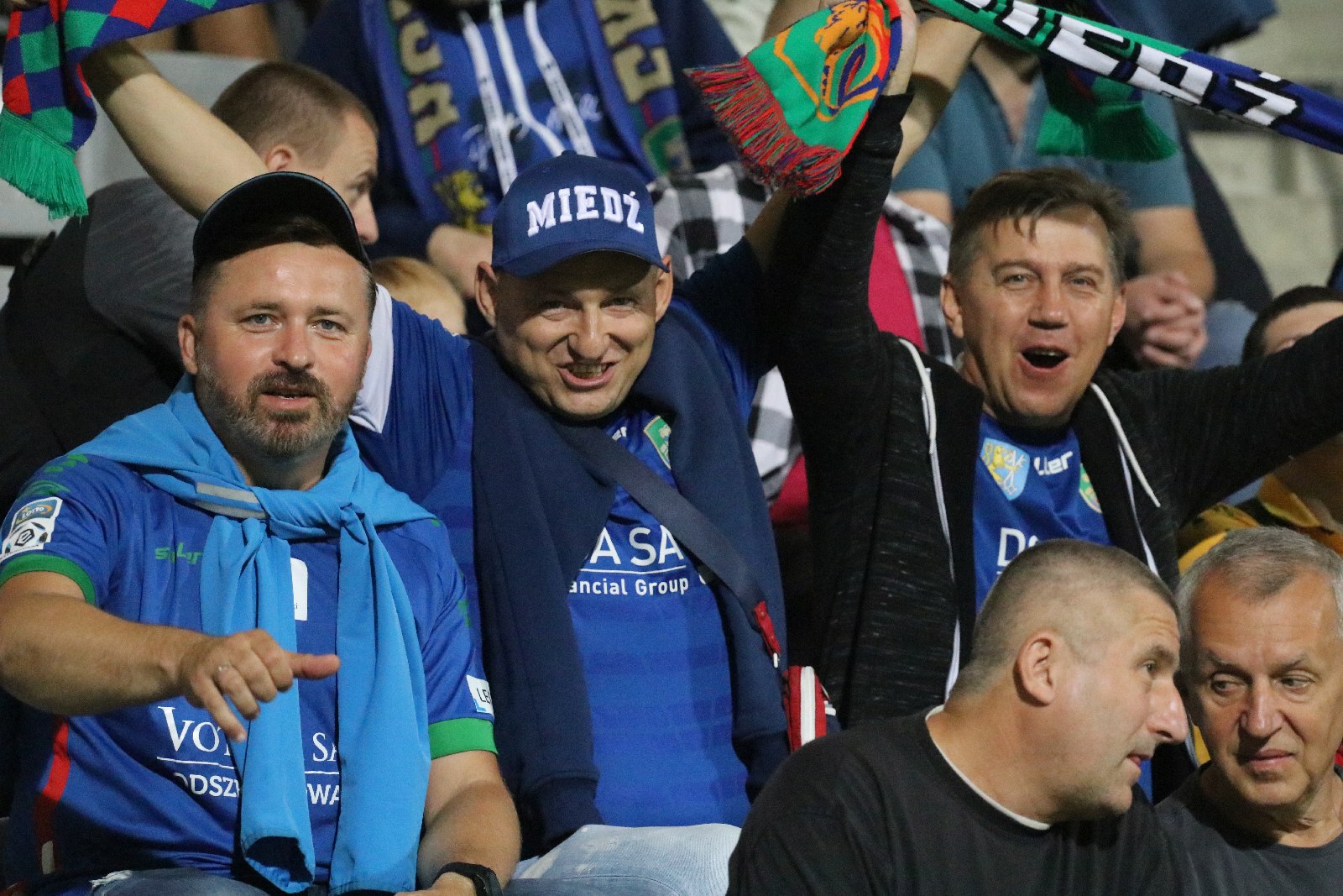 Kibice na meczu Miedzi Legnica z Łódzkim Klubem Sportowym