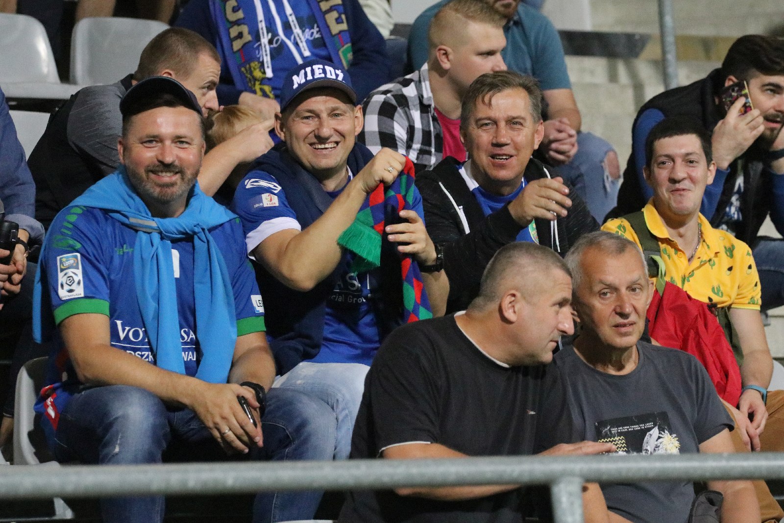 Kibice na meczu Miedzi Legnica z Łódzkim Klubem Sportowym