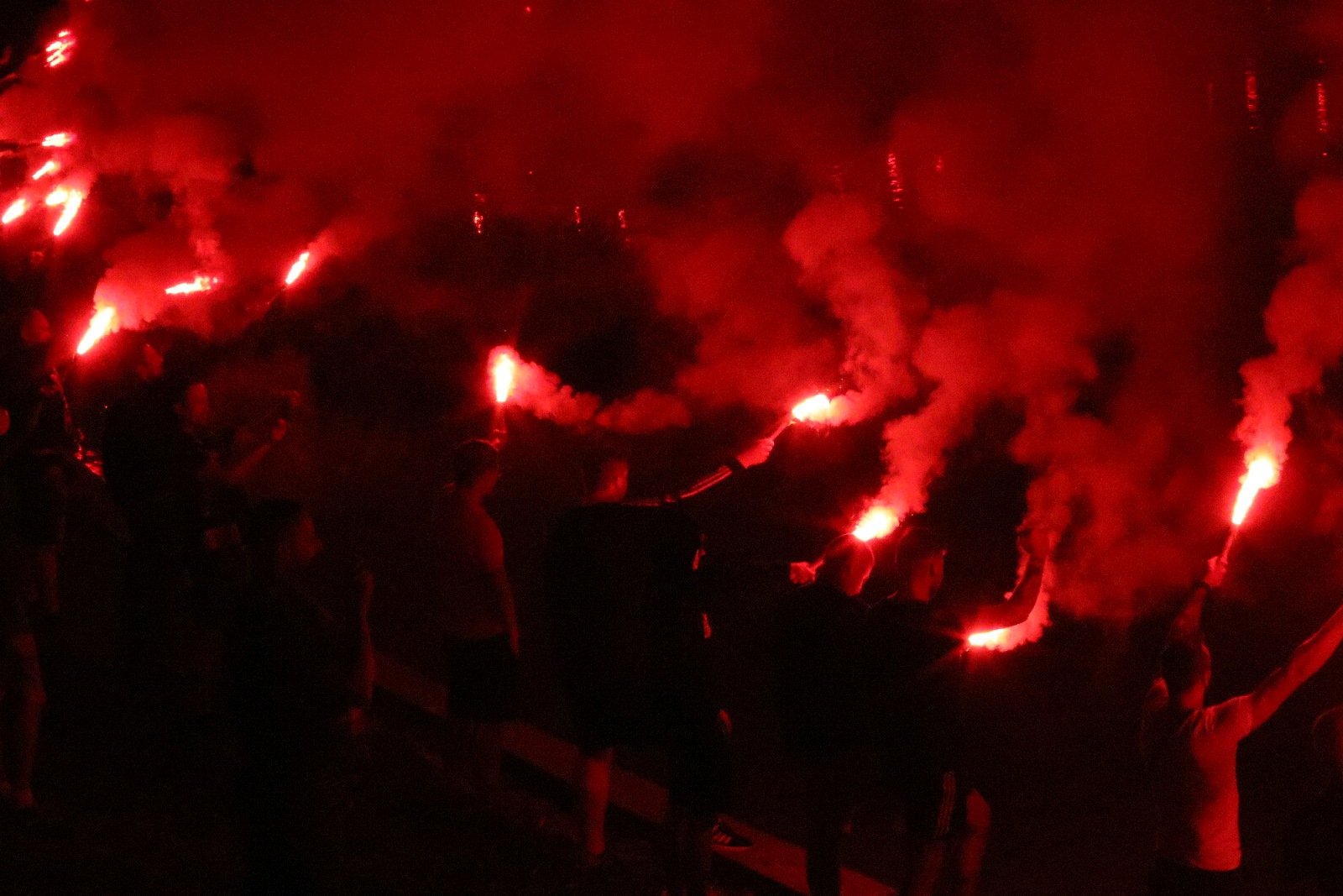 Kibice na meczu Miedzi Legnica z Łódzkim Klubem Sportowym
