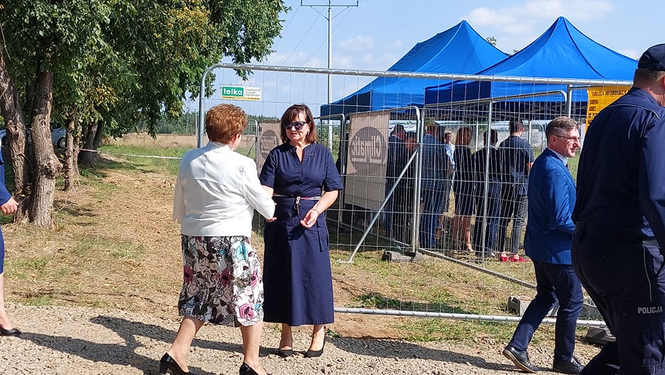 Pierwszy w kraju modułowy posterunek powstaje w Prochowicach