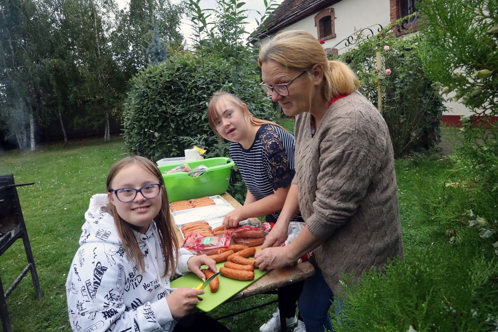 Radosna zabawa podopiecznych Stowarzyszenia „Otwórz Serce”