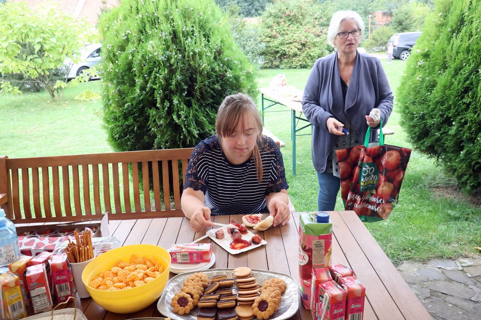 Radosna zabawa podopiecznych Stowarzyszenia „Otwórz Serce”
