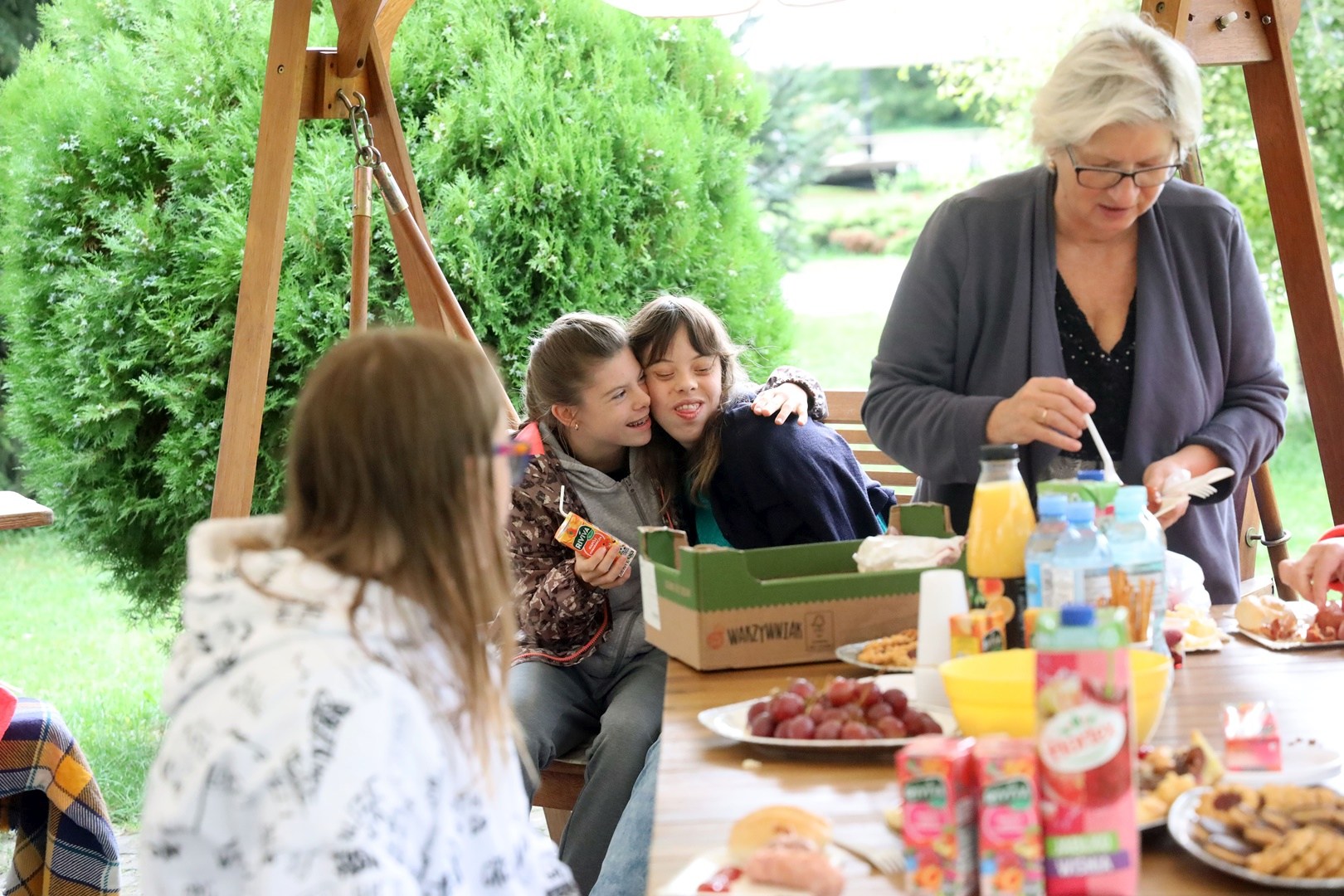 Radosna zabawa podopiecznych Stowarzyszenia „Otwórz Serce”