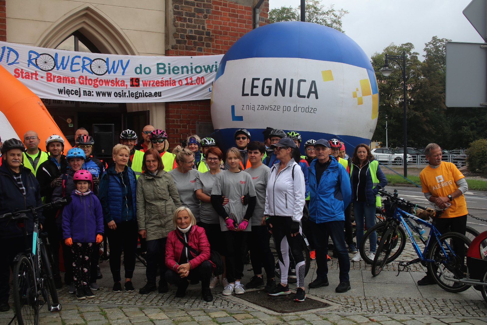Spod Bramy Głogowskiej wyruszył rajd rowerowy do Bieniowic