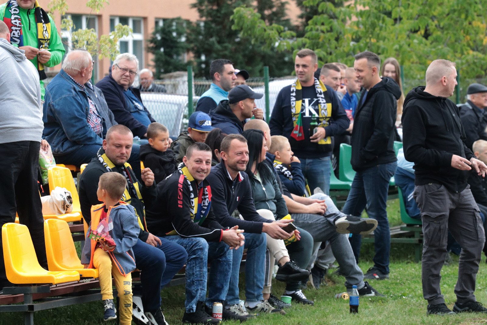 Derby na remis. Podział punktów w starciu Kolejarza z Dębem