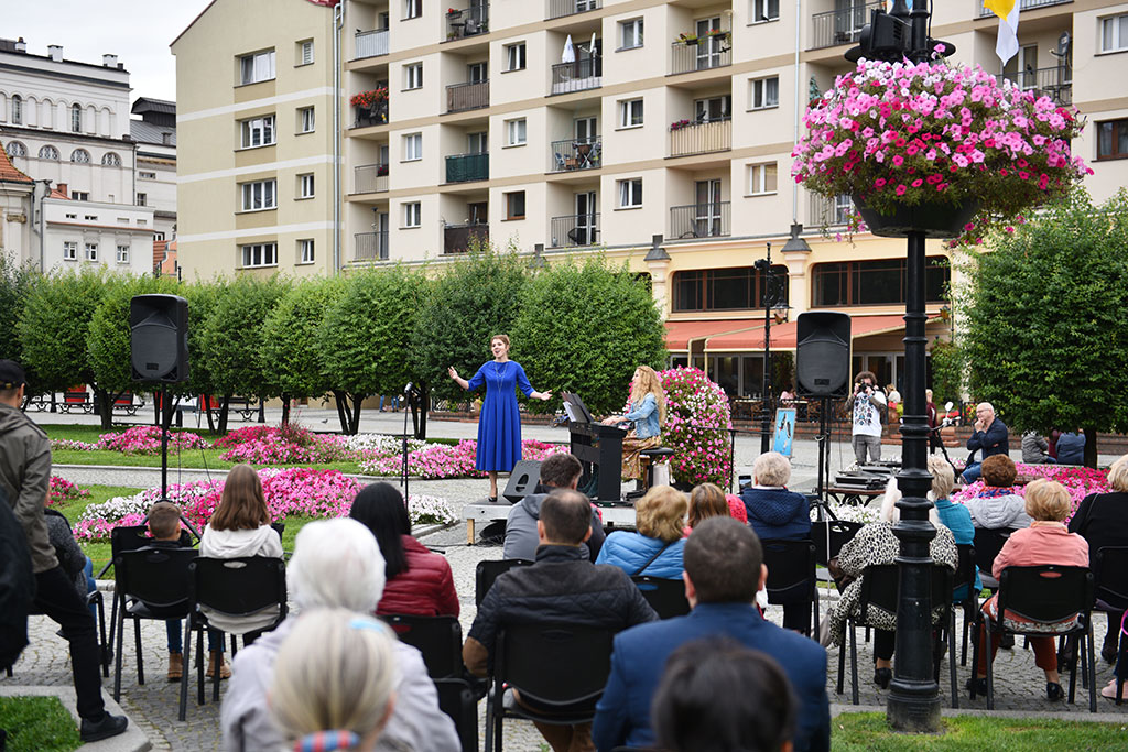 Koncert prawie jesienny na pianino i sopran