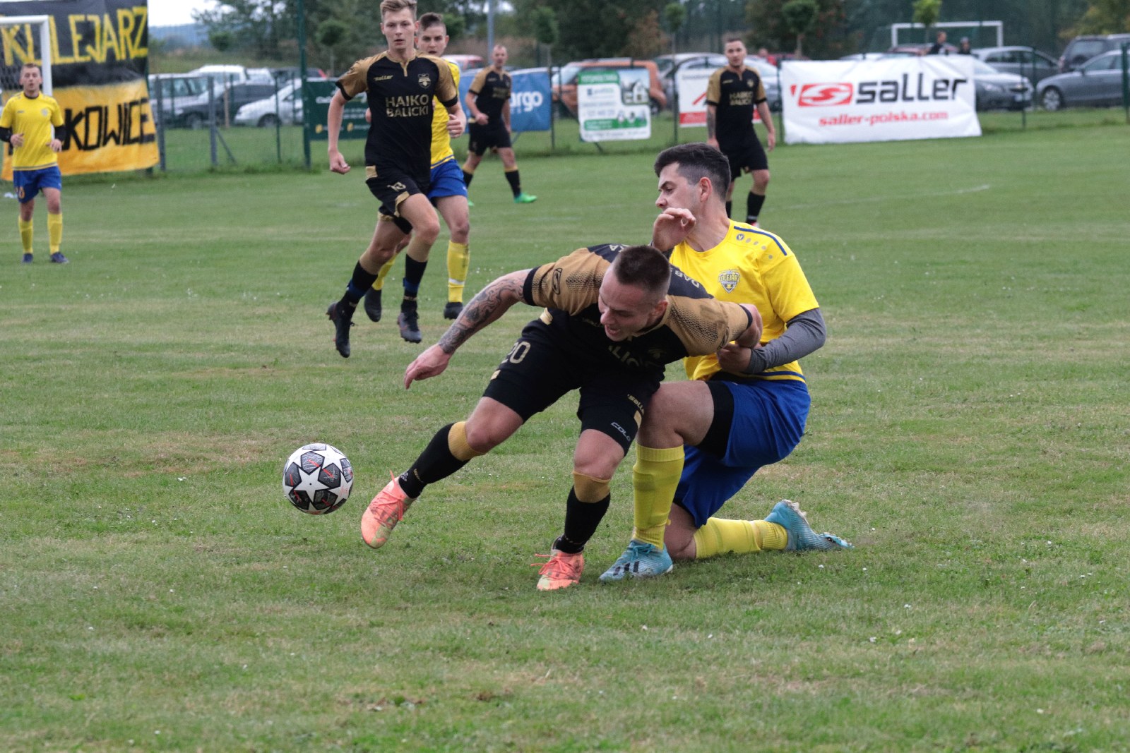 Derby na remis. Podział punktów w starciu Kolejarza z Dębem
