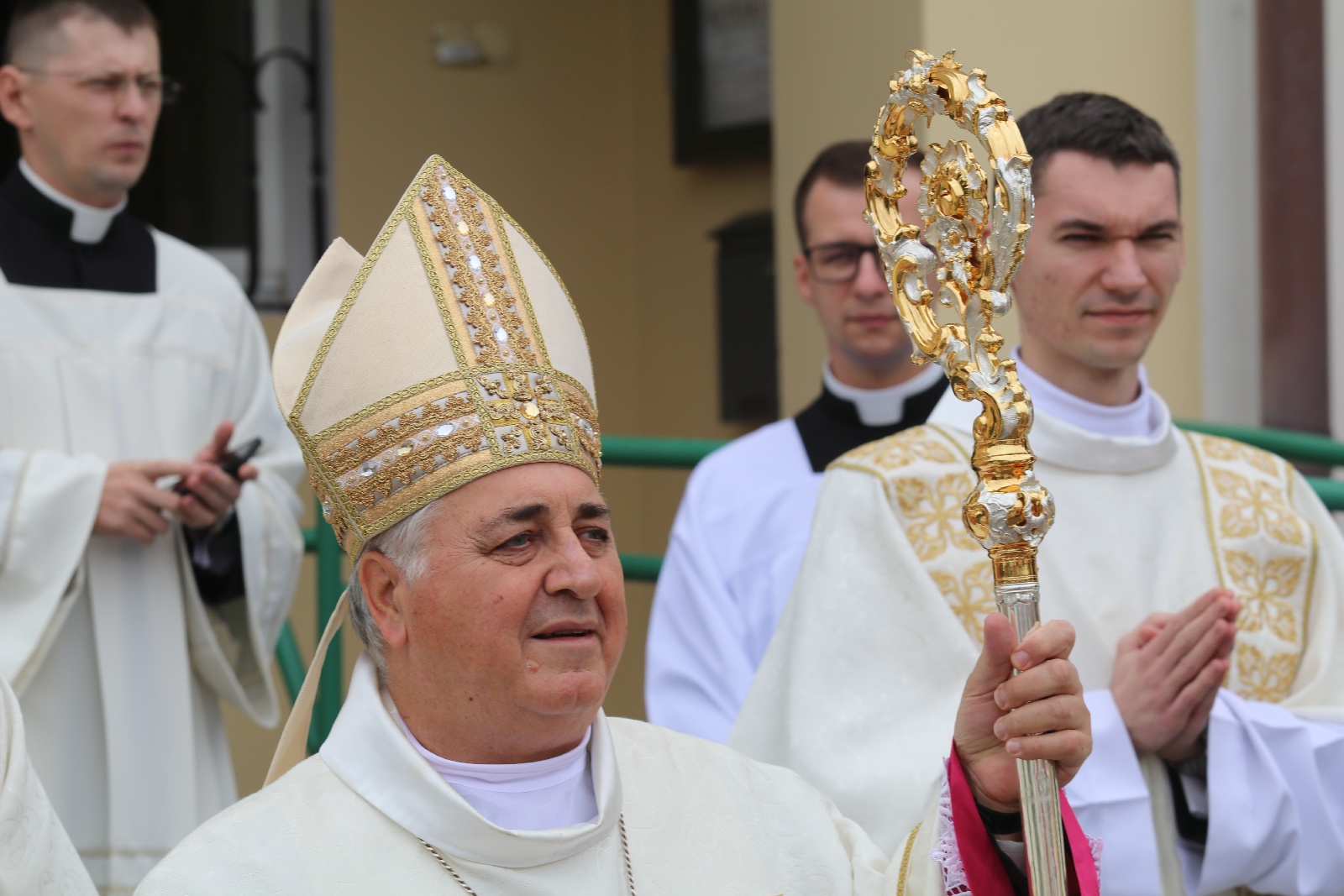 Ingres Księdza Biskupa Legnickiego Andrzeja Siemieniewskiego